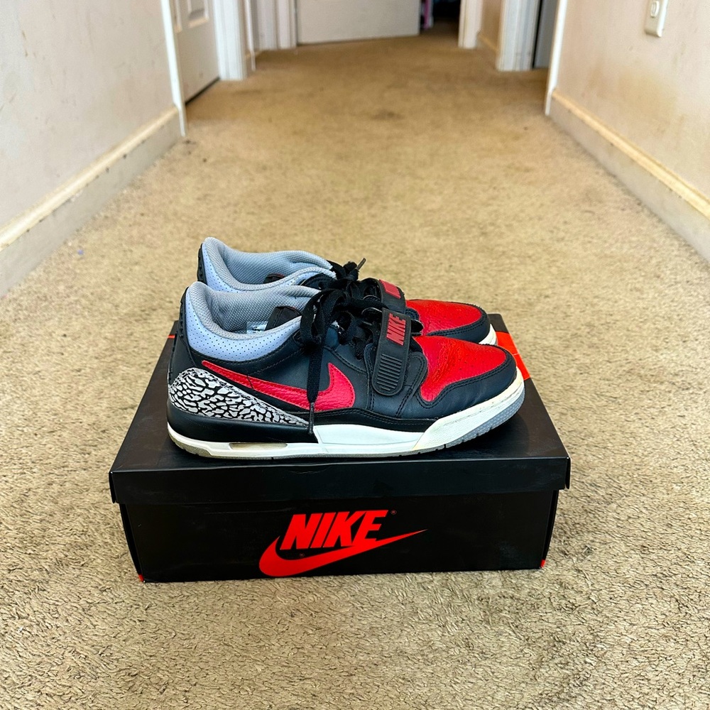 Air Jordan Legacy 312 Low (6.5y)